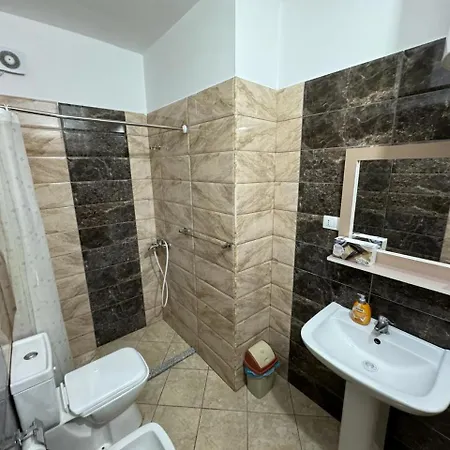 E.i.r Apartament Wlora