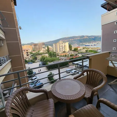 E.i.r Apartment