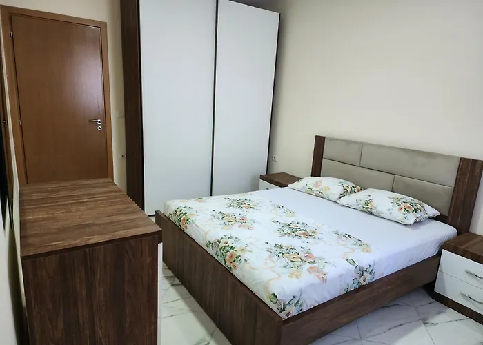 E.i.r Appartement Vlorë
